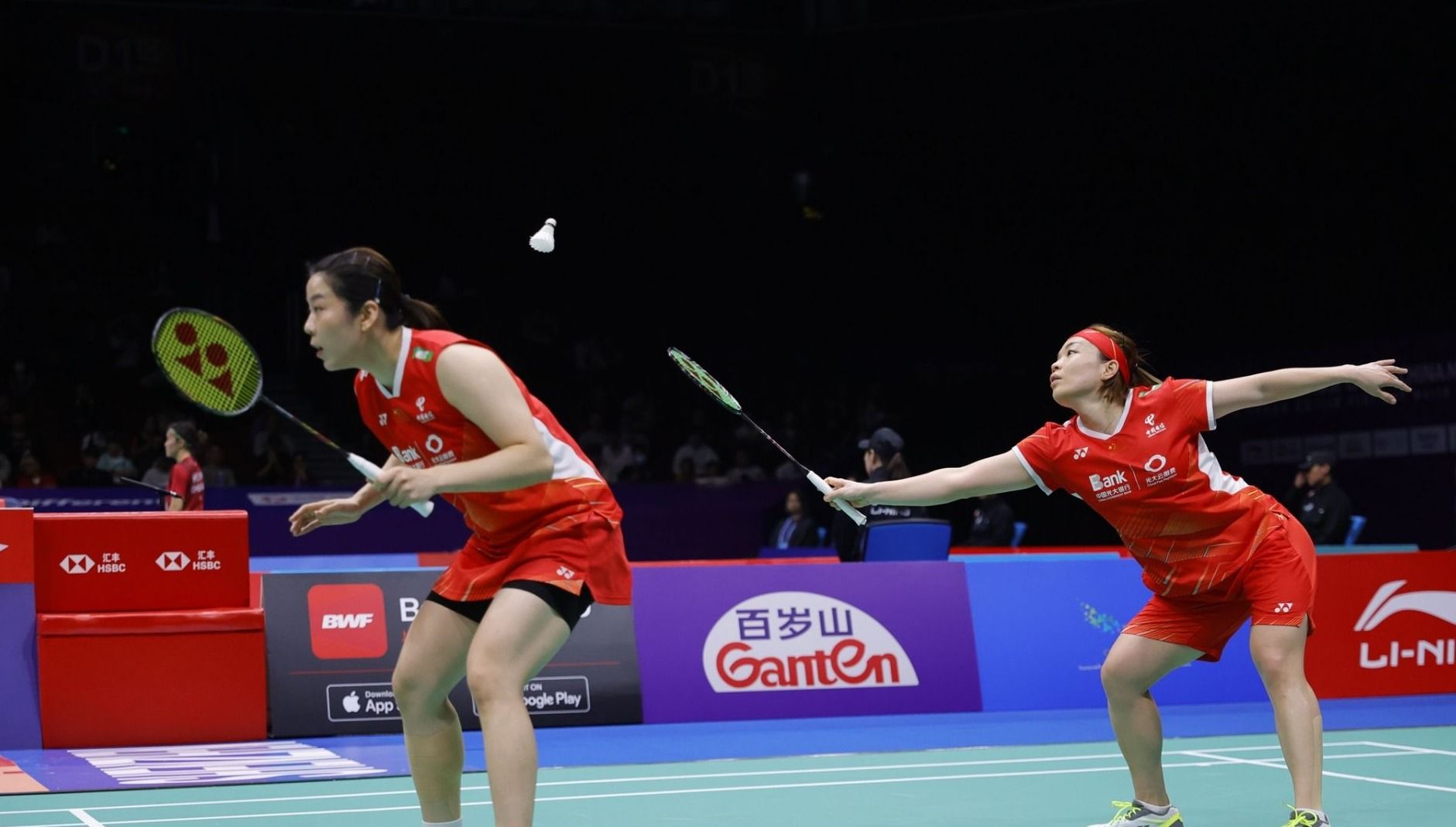 他常常根据 他常常根据